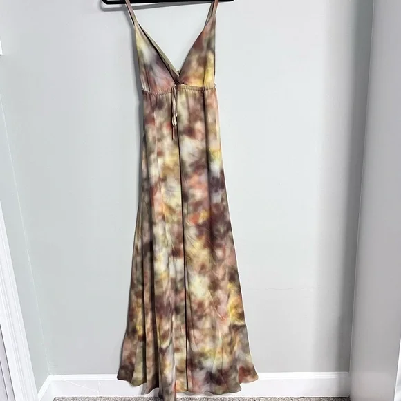 L'AGENCE Brown and Cream Maxi Dress Elegant Lined Abstract Print SP - Picture 11 of 16